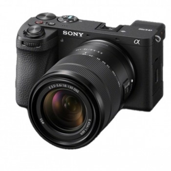 SONY ALPHA 6700 + 18-135 mm...